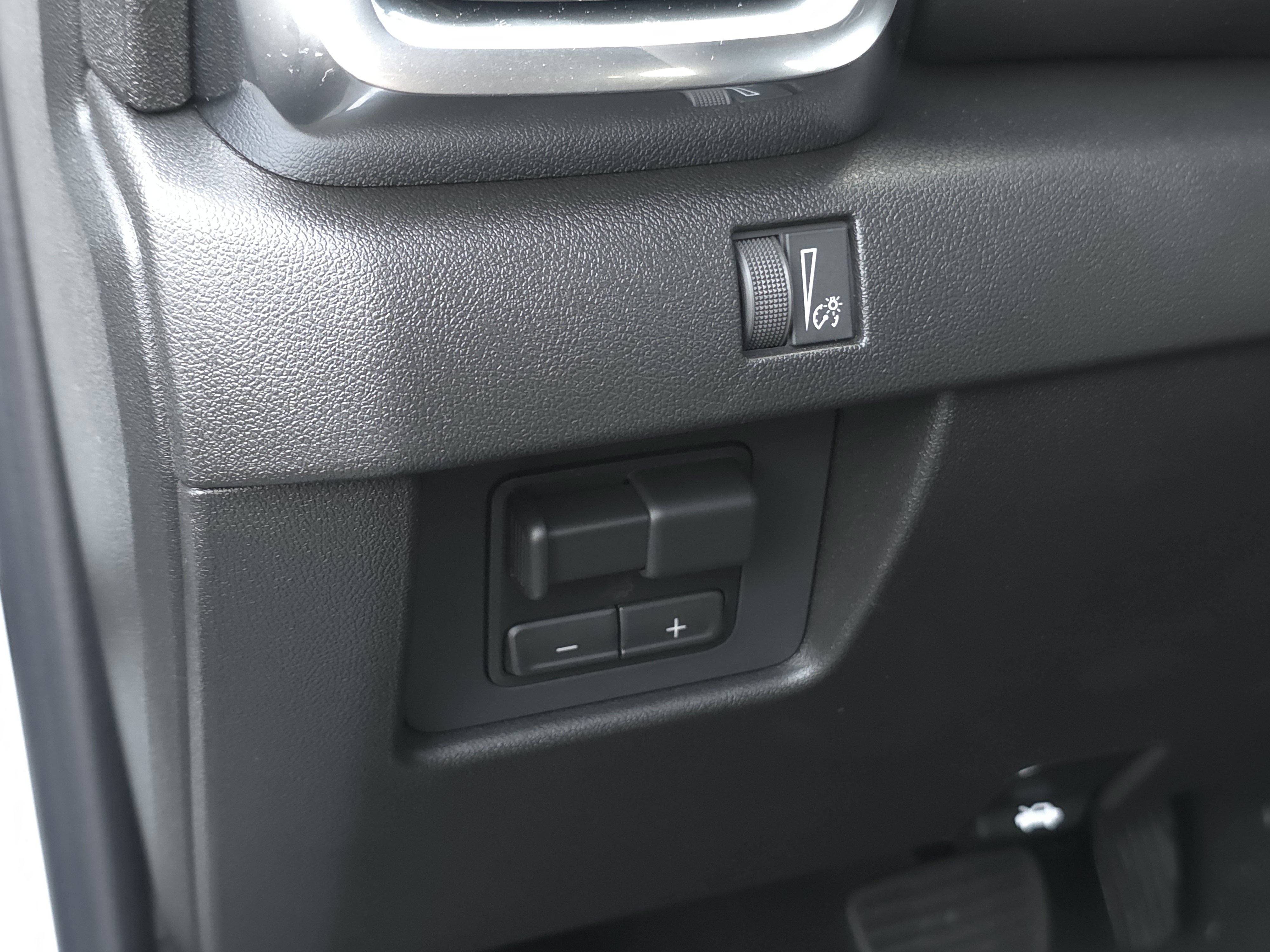 New 2026 GMC Canyon Elevation RWD image 26