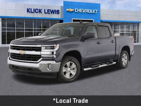 Used 2018 Chevrolet Silverado 1500 LT w/ All Star Edition AWD/4WD image 3