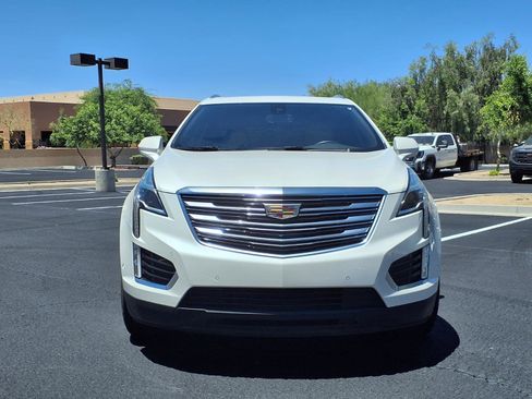 Used 2019 Cadillac XT5 Premium Luxury w/ Driver Assist Package FWD image 2