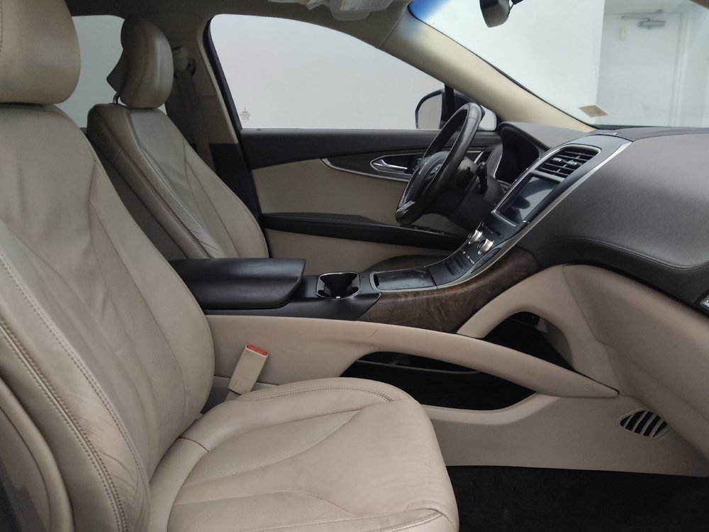 Used 2017 Lincoln MKX Select w/ Select Plus Package FWD image 21