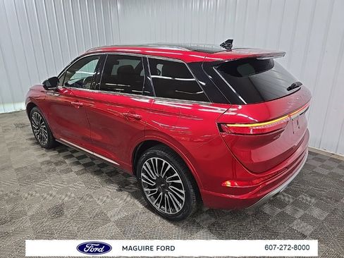 Used 2020 Lincoln Corsair Reserve w/ Equipment Group 202A image 9