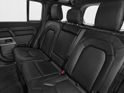Used 2025 Land Rover Defender 110 S AWD/4WD image 9