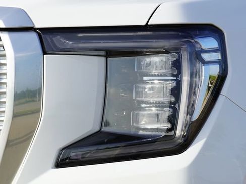 Used 2023 GMC Yukon Denali w/ Max Trailering Package AWD/4WD image 4