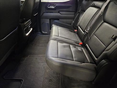 Used 2024 GMC Sierra 1500 SLT image 15