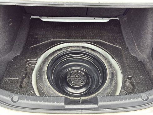 Used 2018 MAZDA MAZDA3 Touring FWD image 27