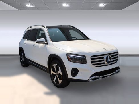 New 2025 Mercedes-Benz GLB 250 image 19