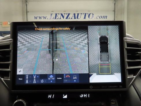 Used 2022 Toyota Tundra Platinum image 17