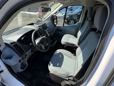 Used 2015 Ford Transit 250 130 Low Roof w/ Exterior Upgrade Package RWD image 23