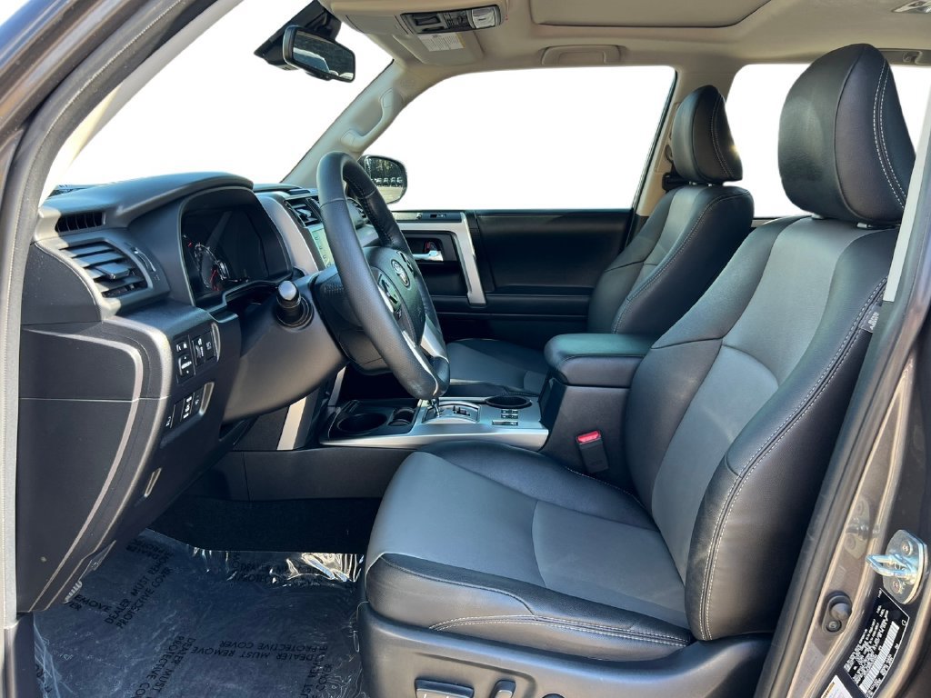 Used 2023 Toyota 4Runner SR5 Premium w/ Moonroof Package RWD image 6