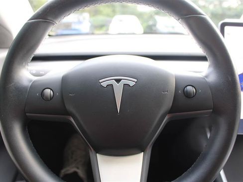 Used 2018 Tesla Model 3 Long Range AWD/4WD image 11