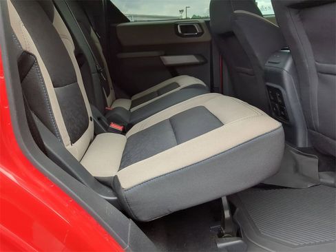 Used 2023 Ford Bronco Wildtrak image 22