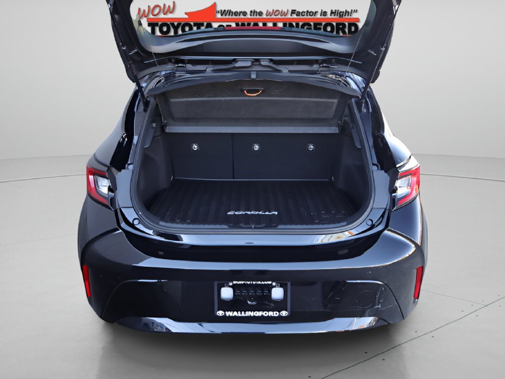 Certified 2025 Toyota Corolla SE w/ SE Package FWD image 11