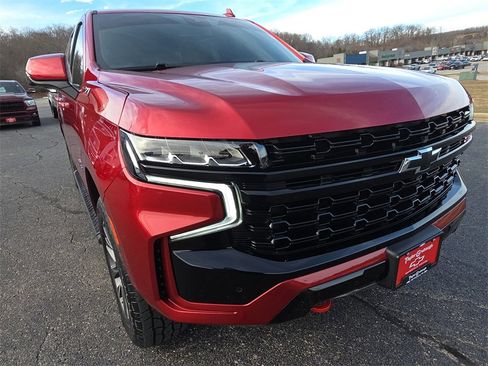 Used 2024 Chevrolet Tahoe Z71 w/ Luxury Package image 11