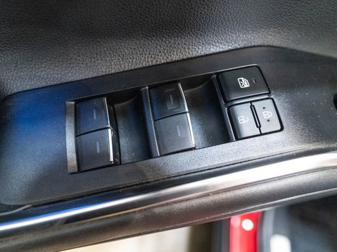 Used 2020 Toyota Highlander Limited AWD/4WD image 20