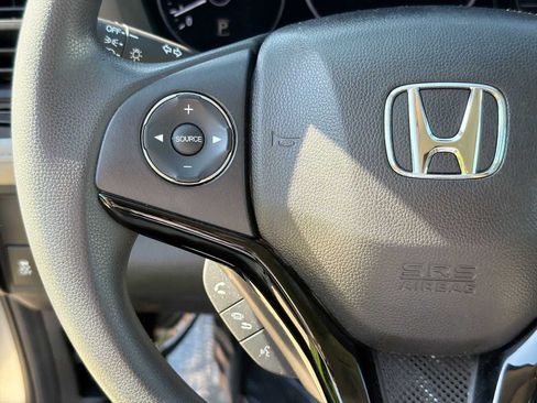 Used 2022 Honda HR-V LX image 20