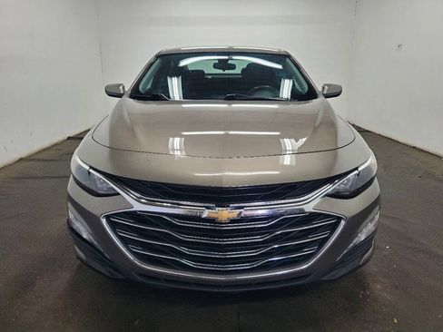 Used 2020 Chevrolet Malibu LT FWD image 2