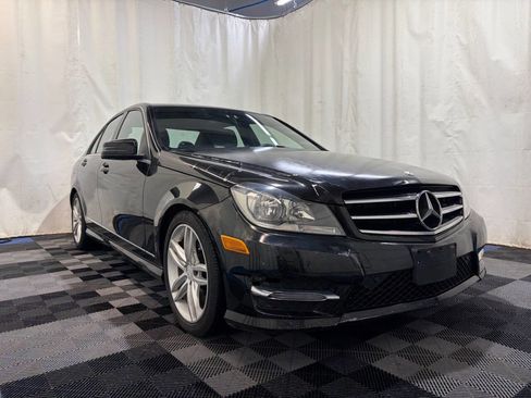 Used 2014 Mercedes-Benz C 300 4MATIC Sedan image 3