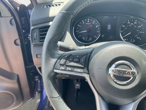 Used 2019 Nissan Rogue SV AWD/4WD image 21
