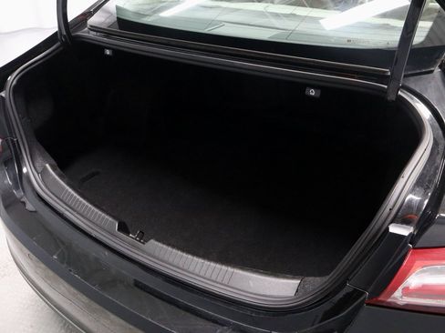 Used 2024 Chevrolet Malibu LT image 14