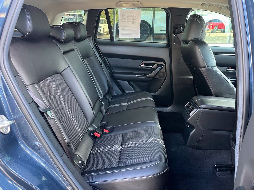 Used 2026 MAZDA CX-50 AWD 2.5 S w/ Preferred Pkg image 17