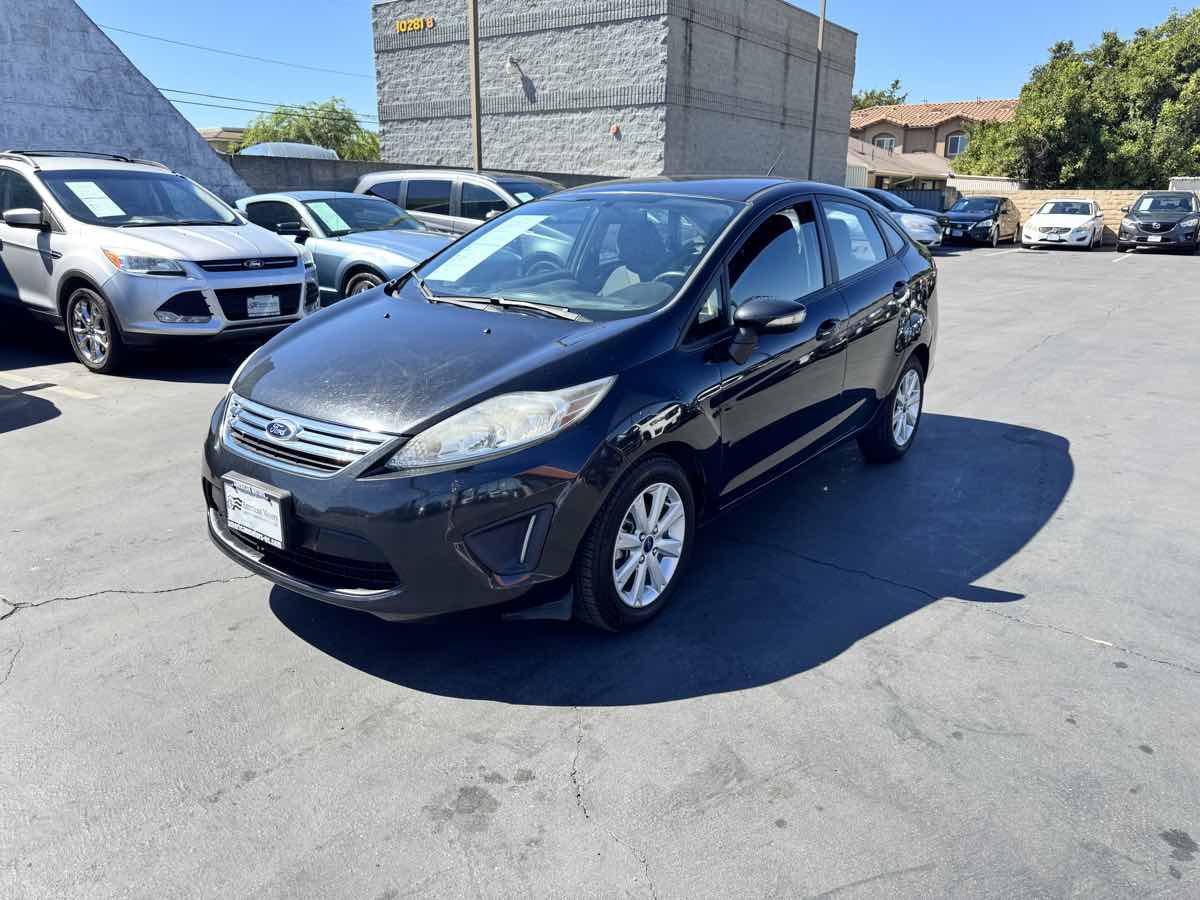 Used 2013 Ford Fiesta SE FWD image 13