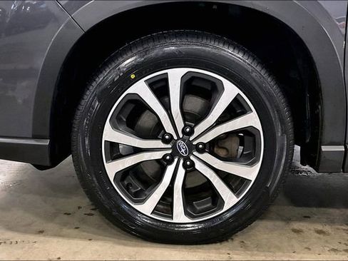 Used 2023 Subaru Forester Limited image 9