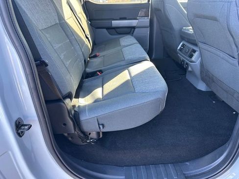 Used 2022 Ford F150 Lightning XLT image 13