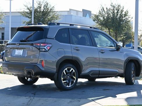 New 2025 Subaru Forester Limited image 3