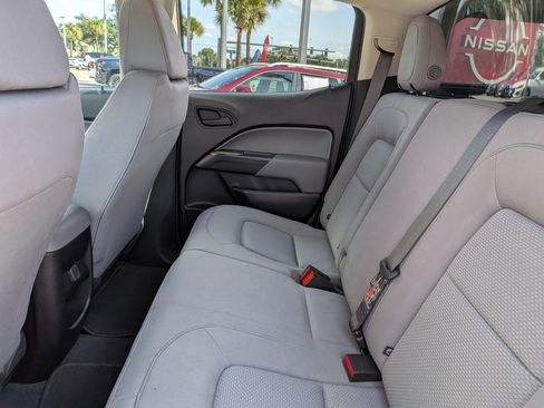Used 2019 Chevrolet Colorado W/T w/ WT Convenience Package RWD image 16