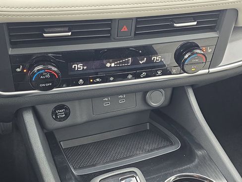 New 2026 Nissan Rogue SV w/ SV Premium Package image 21