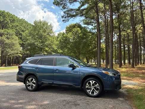 Used 2020 Subaru Outback Limited w/ Popular Package #2 AWD/4WD image 2
