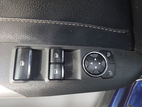 Used 2020 Ford Mustang Premium image 17