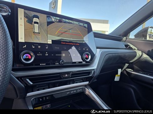 New 2026 Lexus TX 500h AWD image 18