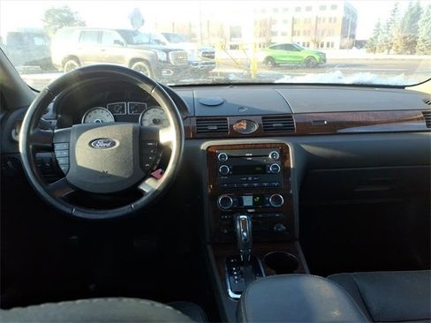 Used 2009 Ford Taurus Limited image 12