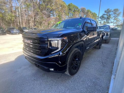 Used 2024 GMC Sierra 1500 Elevation image 2