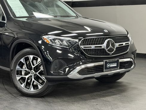 Certified 2025 Mercedes-Benz GLC 350e GLC 350e image 3
