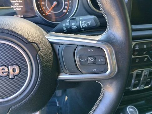 Used 2022 Jeep Wrangler Unlimited Sahara w/ LED Lighting Group image 30