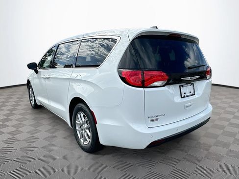 New 2027 Chrysler Pacifica LX FWD image 6