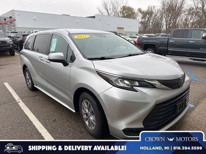 Used 2023 Toyota Sienna LE