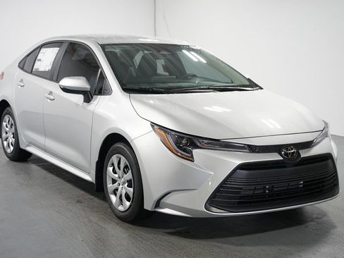 New 2026 Toyota Corolla LE image 3