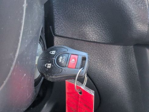 Used 2017 Nissan Sentra S image 28