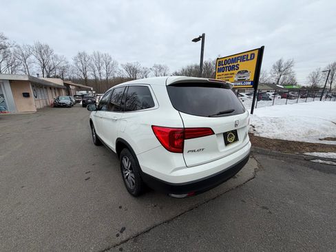Used 2017 Honda Pilot EX image 7