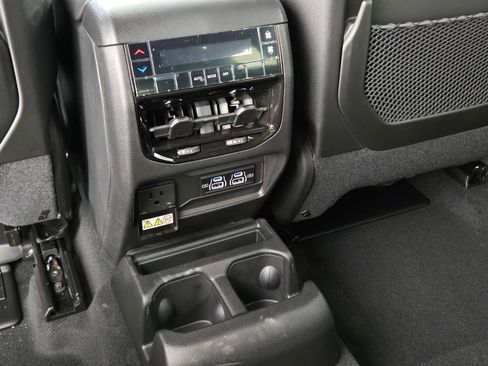 New 2025 Jeep Grand Cherokee L Laredo RWD image 10