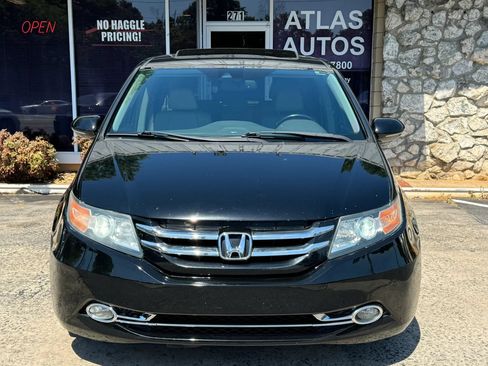 Used 2016 Honda Odyssey Touring image 2