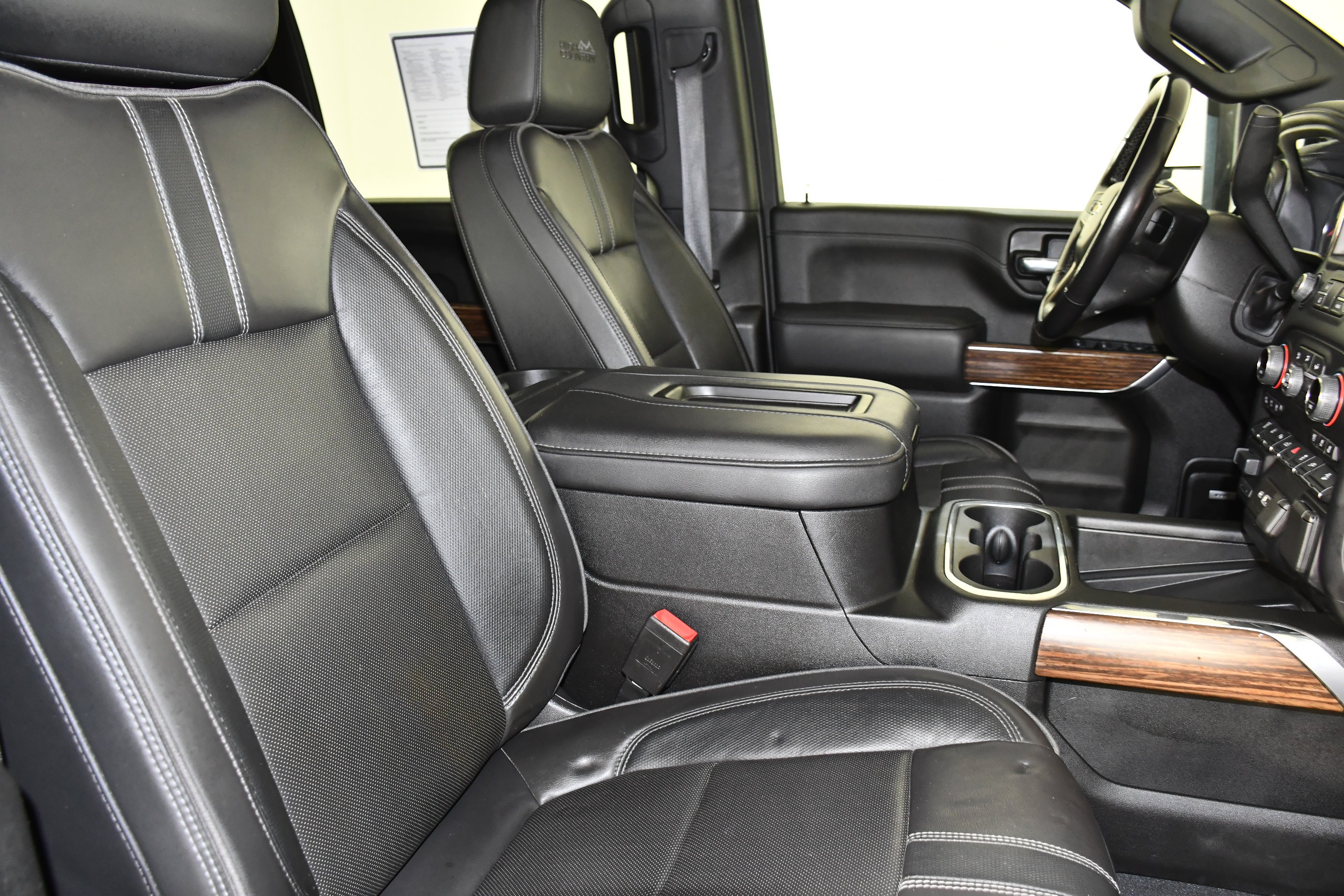 Used 2022 Chevrolet Silverado 3500 High Country w/ Safety Package II AWD/4WD image 45