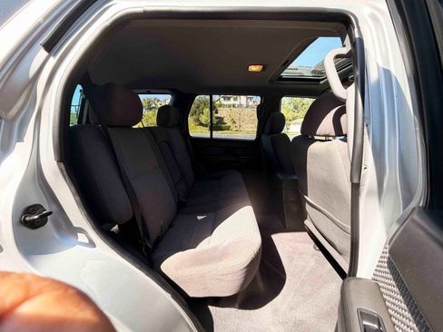 Used 2003 Nissan Pathfinder SE w/ SE Popular Pkg image 28