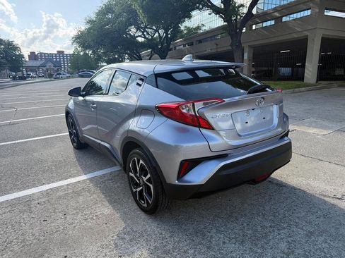 Used 2019 Toyota C-HR Limited image 4