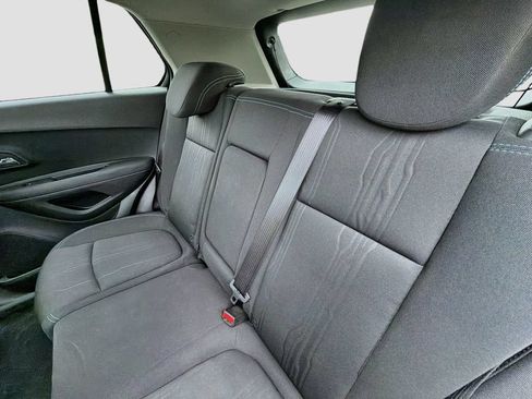 Used 2015 Chevrolet Trax LT w/ LT Sun and Sound Package FWD image 13