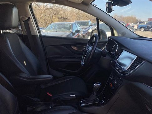 Used 2019 Buick Encore Preferred image 11