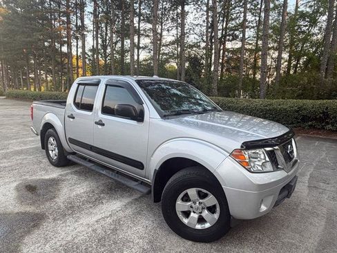 Used 2013 Nissan Frontier SV w/ SV Value Truck Pkg image 13